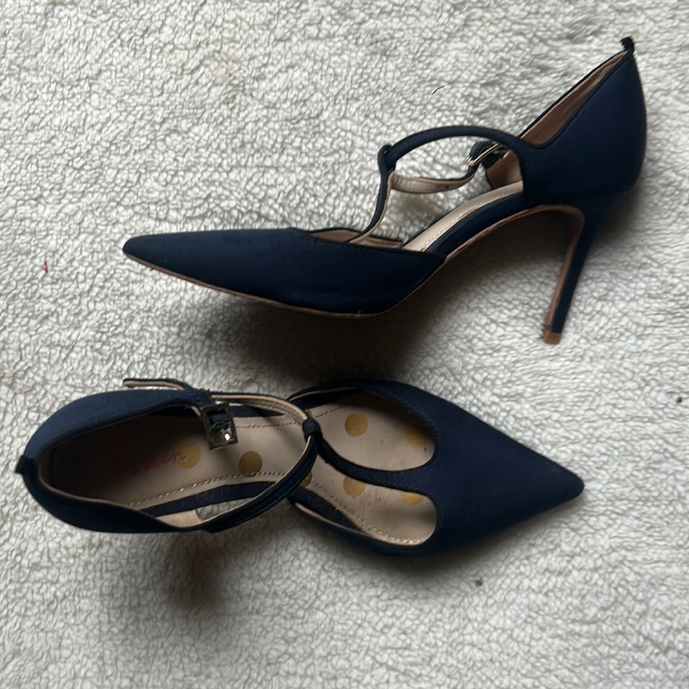 Boden 3 inch T-strap heels in Navy blue size 38